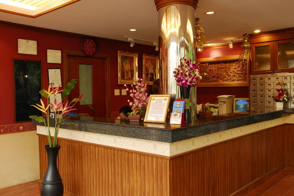 The Expat Hotel Patong Exteriér fotografie