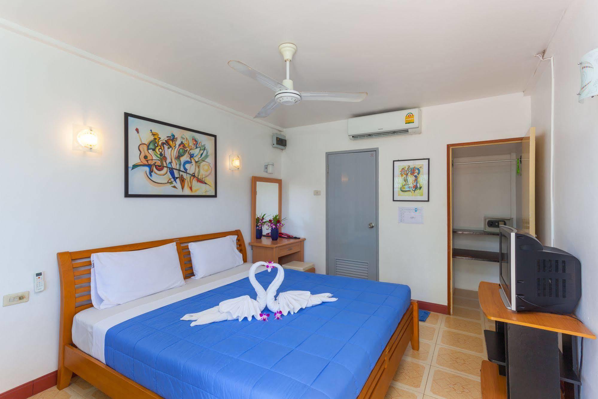 The Expat Hotel Patong Exteriér fotografie