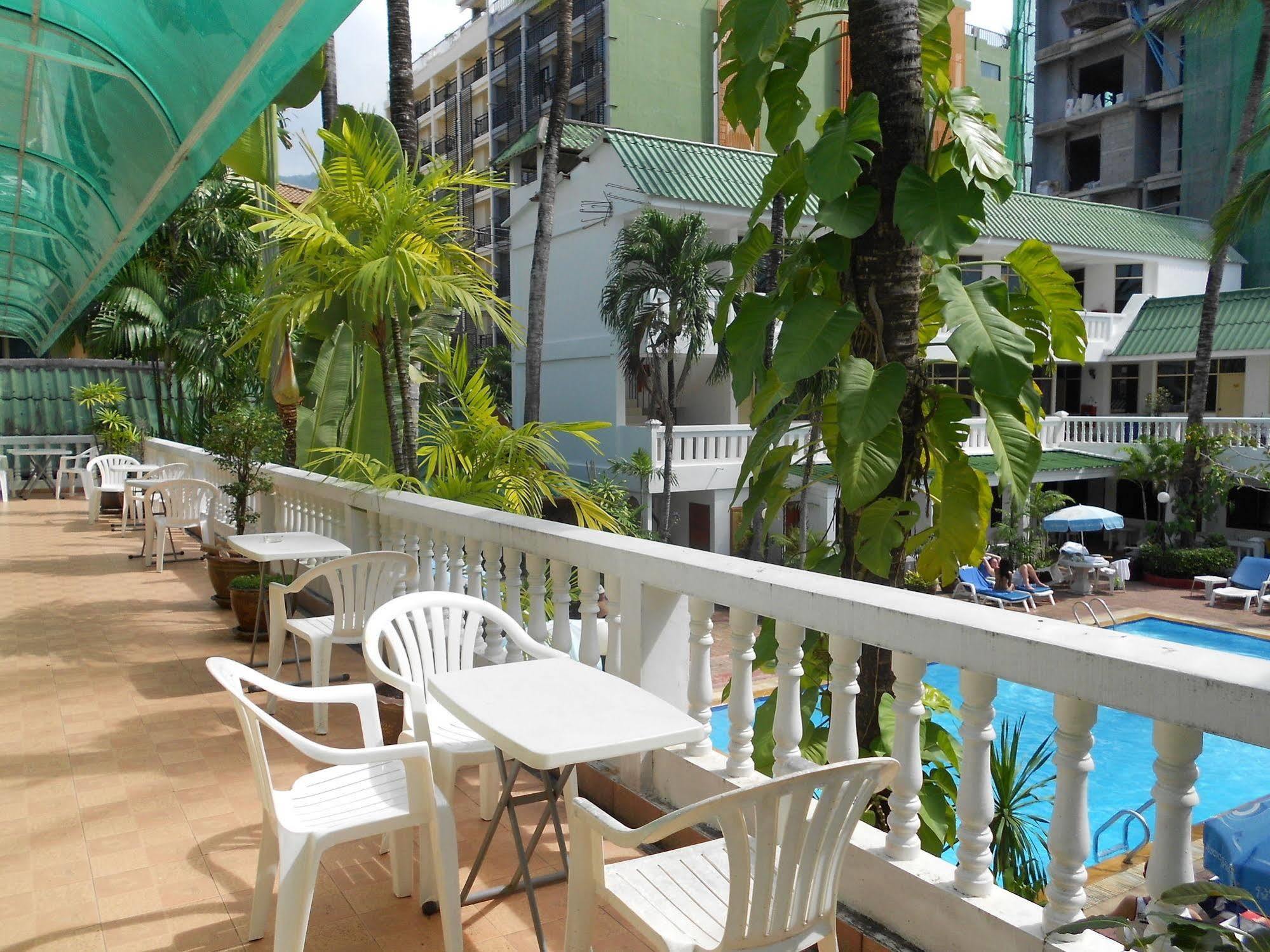 The Expat Hotel Patong Exteriér fotografie