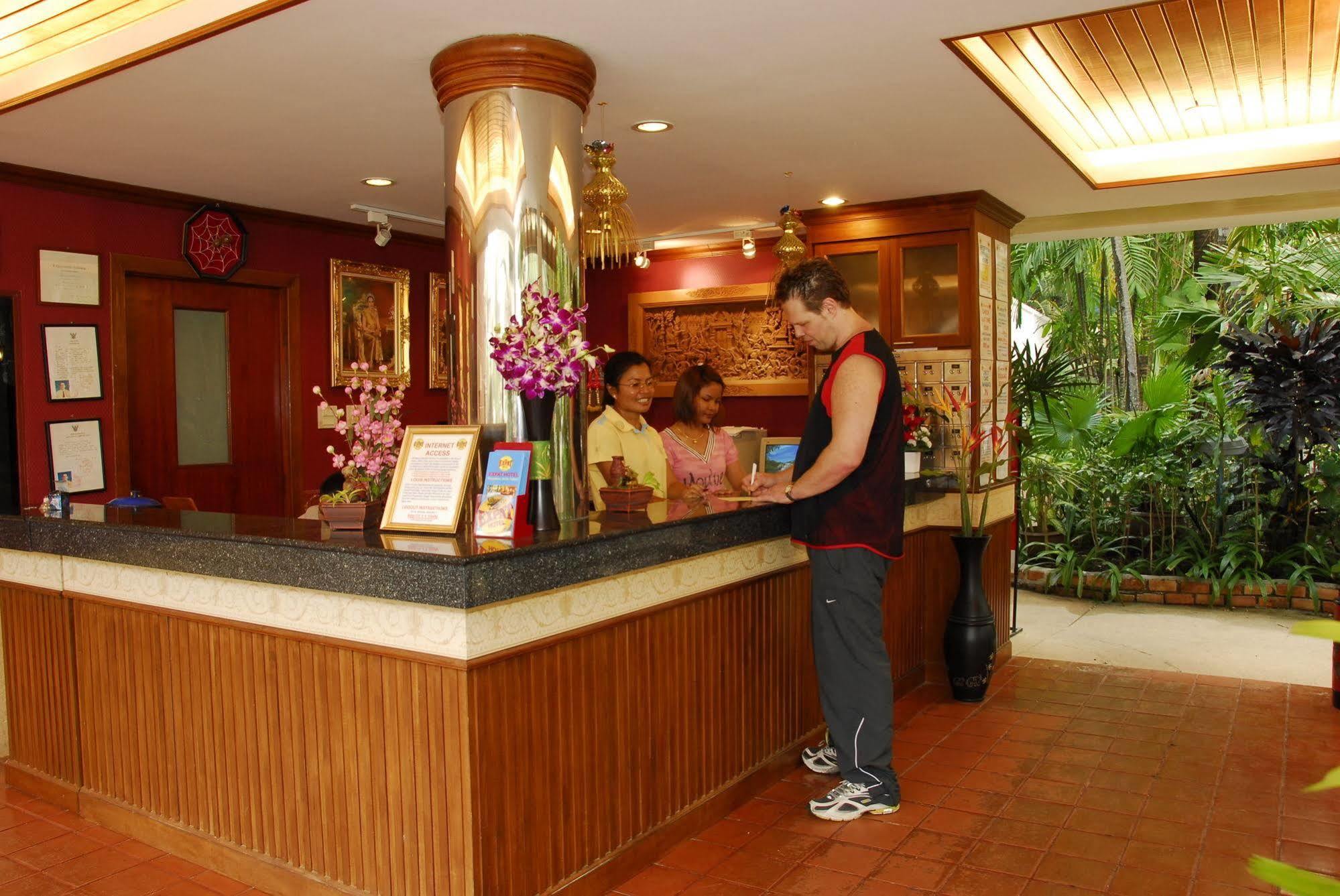 The Expat Hotel Patong Exteriér fotografie